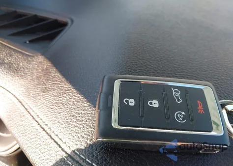 2023 Jeep Grand Cherokee Limited 4X4 from USA, damaged, VIN 1C4RJKBG7P8870026